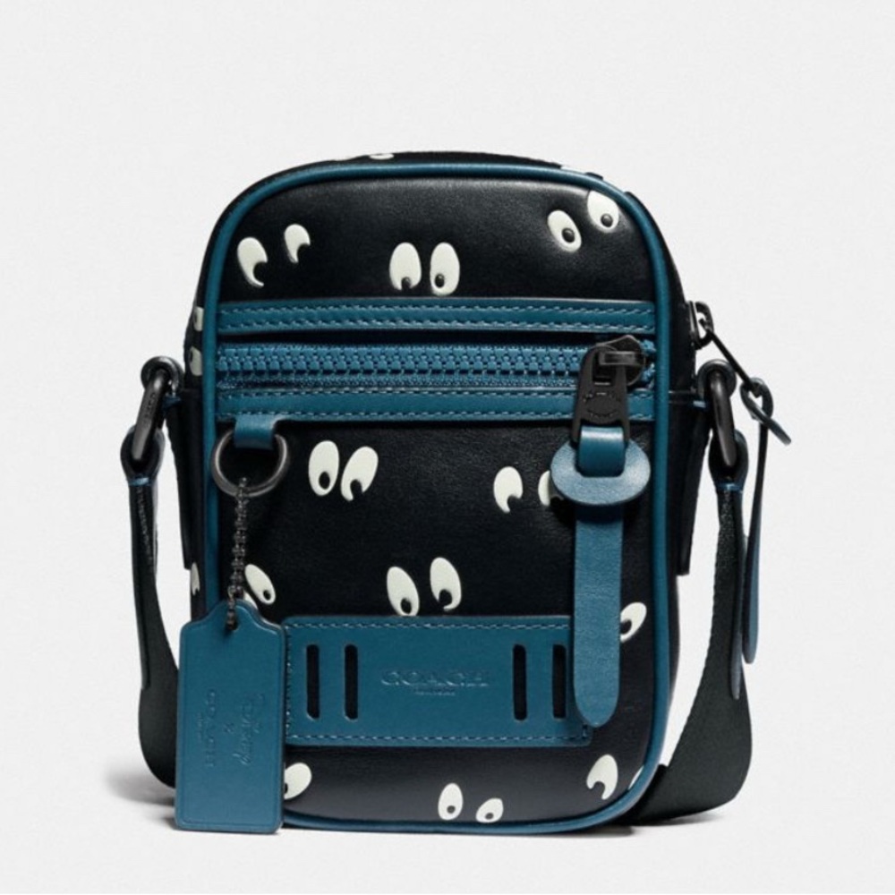 DISNEY X COACH TERRAIN CROSSBODY WITH SNOW WHITE AND THE SEVEN DWARFS EYES PRINT